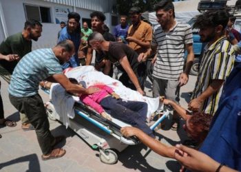 شهداء ومصابون في قصف إسرائيلي على وسط وجنوب غزة