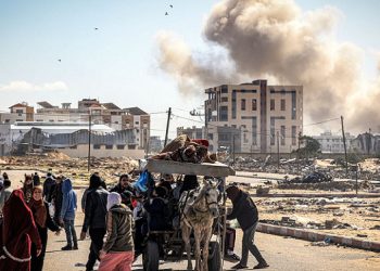 شهداء وجرحى في أنحاء قطاع غزة وقوع قوة إسرائيلية بكمين