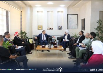 جامعة عمان العربية و”دينارك – Dinarak” يبحثان تعزيز التعاون في ريادة الأعمال والابتكار والخدمات المالية الرقمية