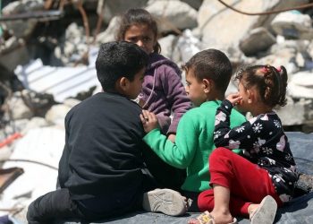 أكفان بدل الأضاحي.. غزة تحت النار والجوع في عيدها الثاني