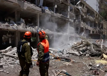 قتلى وجرحى جراء القصف الإيراني فجر الثلاثاء على إسرائيل