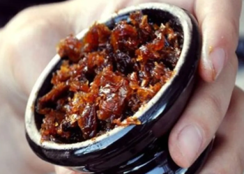 أردنيون يجب الكشف عن هوية الشركة وصاحبها التي ضبطت متلبسة بتصنيع معسل مغشوس