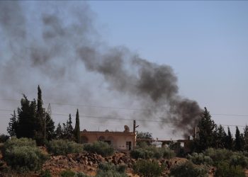 إسرائيل تواصل اعتداءاتها على سوريا وتقصف آليات عسكرية بالسويداء