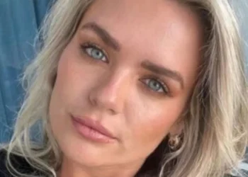 العثور على مصممة أزياء ميتة داخل يخت فاخر