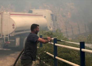 سوريا.. وقف امتداد الحرائق في ريفي اللاذقية وحماة