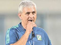 الوحدات يُعلن هوية مدربه الجديد