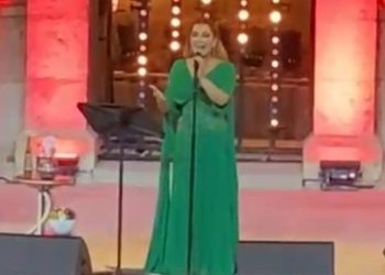 بالفيديو.. أصالة تغني للأردن والملك عبدالله، بالعلالي