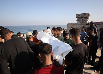 إسرائيل ترتكب مجزرة بحق عائلة بكر بمخيم الشاطئ بعد رفضها التعاون