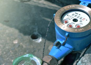 النائب عياش.. عدادات تسجل مياه لم يشربها المواطنون