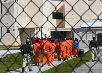 وفاة أردني خلال احتجازه في مركز ترحيل بميامي..تفاصيل