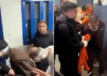 مقطع مصور يظهر تنكيل الاحتلال بأسرى صفقة التبادل في سجن النقب الصحراوي