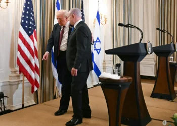 التناقض الأمريكي الإسرائيلي يهدد اتفاق غزة