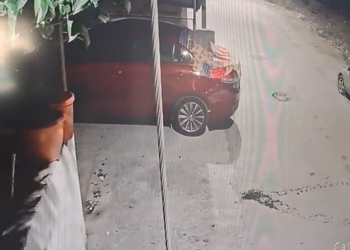 مواطن يوثق سرقة مركبات من قبل اطفال في إربد