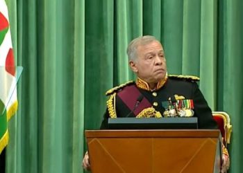 الملك: نعم يقلق الملك.. لكن لا يخاف إلا الله ولا يهاب شيئا وفي ظهره أردني