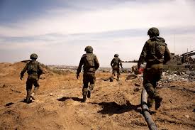 مقتل جندي وإصابة 5 آخرين بموقع عسكري قرب غزة