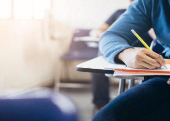 التربية تمنح فرصة أخيرة للتسجيل بـ(تكميلية التوجيهي)