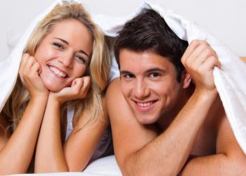 العلاقة الحميمة بين الحب والجنس: هل يمكن أن يعيش أحدهما دون الآخر؟