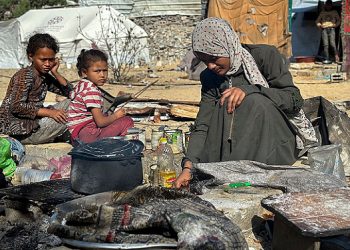 شهداء في خانيونس ورفح ونزوح متكرّر من مدينة غزة