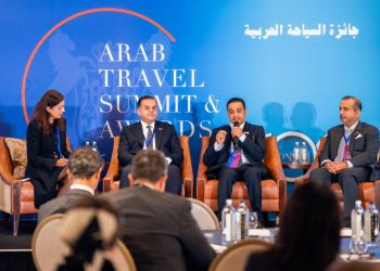 وزارة السياحة والآثار تشارك في قمة السياحة العربية 2025 في لندن