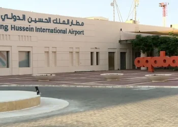 هيئة تنشيط السياحة.. أولى رحلات الطيران العارض تحط في مطار الملك الحسين بالعقبة