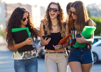 دراسة: 37% من طلاب الجامعات البريطانية لا يمارسون الجنس إطلاقًا