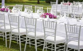 والد عروس في عمّان يلغي الزفاف ويطرد “الفاردة” بعد سقوط ابنته وضحك أهل العريس عليها