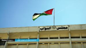 أزمة المكاتب في مجلس النواب.. تقصير إداري أم انشغال عن القضايا الأهم؟