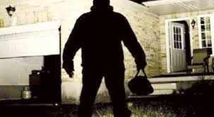 في حادثة غريبة.. لن تصدقوا ما فعله لص!