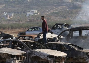 فلسطين تحت الارهارب.. إحراق وهدم ومهاجمة منازل ومركبات واختطاف مزارع