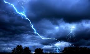 وفاة شاب أثر صاعقة برق بمحافظة المفرق قبل قليل