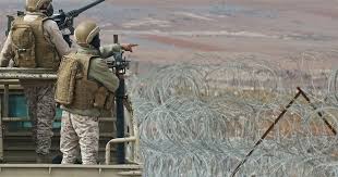 إحباط محاولة تسلل 3 أشخاص