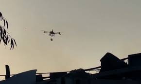 طائرات مسيّرة تقصف خيام النازحين في غزة وعمليات نسف تهزّ حي التفاح