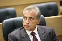 غياب حسان يثير التساؤلات.. أيهما أولى جلسة الغاز أم اجتماع الميثاق؟