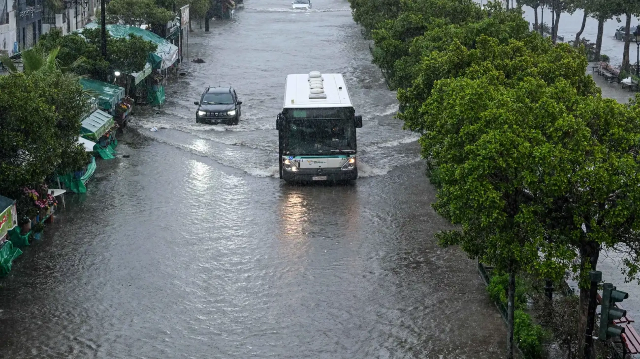 موجات مطرية نادرة في الطريق إلى الأردن وبلاد الشام
