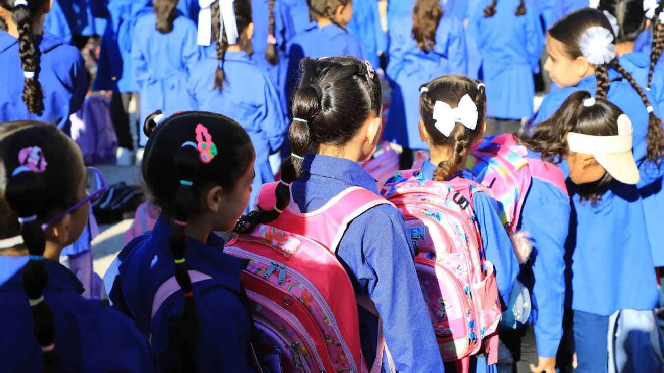 ولية أمرِ خمسة طلاب .. كل يوم يخرجون فيه للمدرسة أضع يدي على قلبي