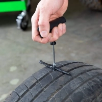 غلاء في الاردن .. دينارا للبنشر الخارجي ودينارين للبنشر الداخلي