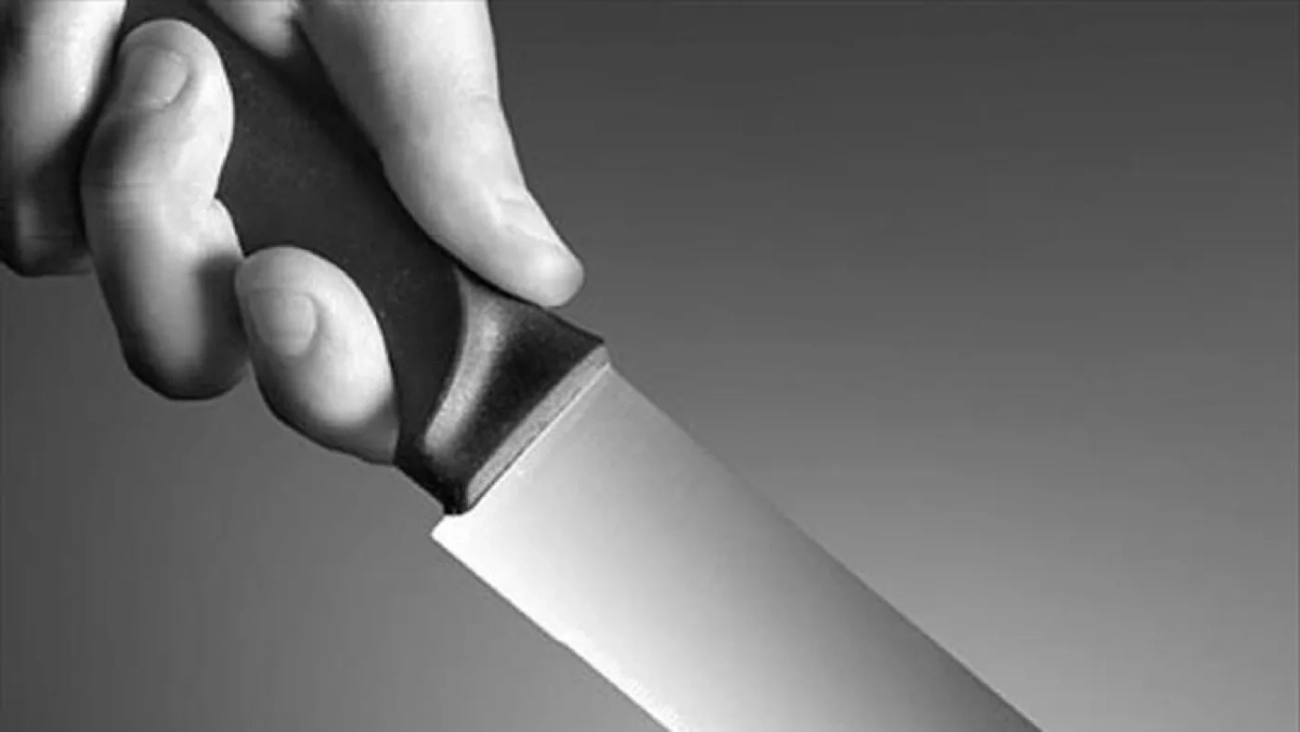 شاب عشريني بحالة حرجة بعد تعرضه لحادثة طعن غامضة في إربد