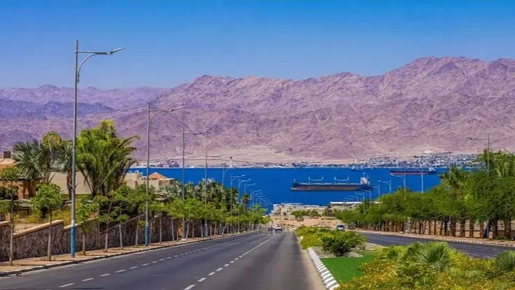 الاحتلال.. صواريخ أُطلقت من إيران باتجاه العقبة جنوب الأردن وانفجارات في إيلات