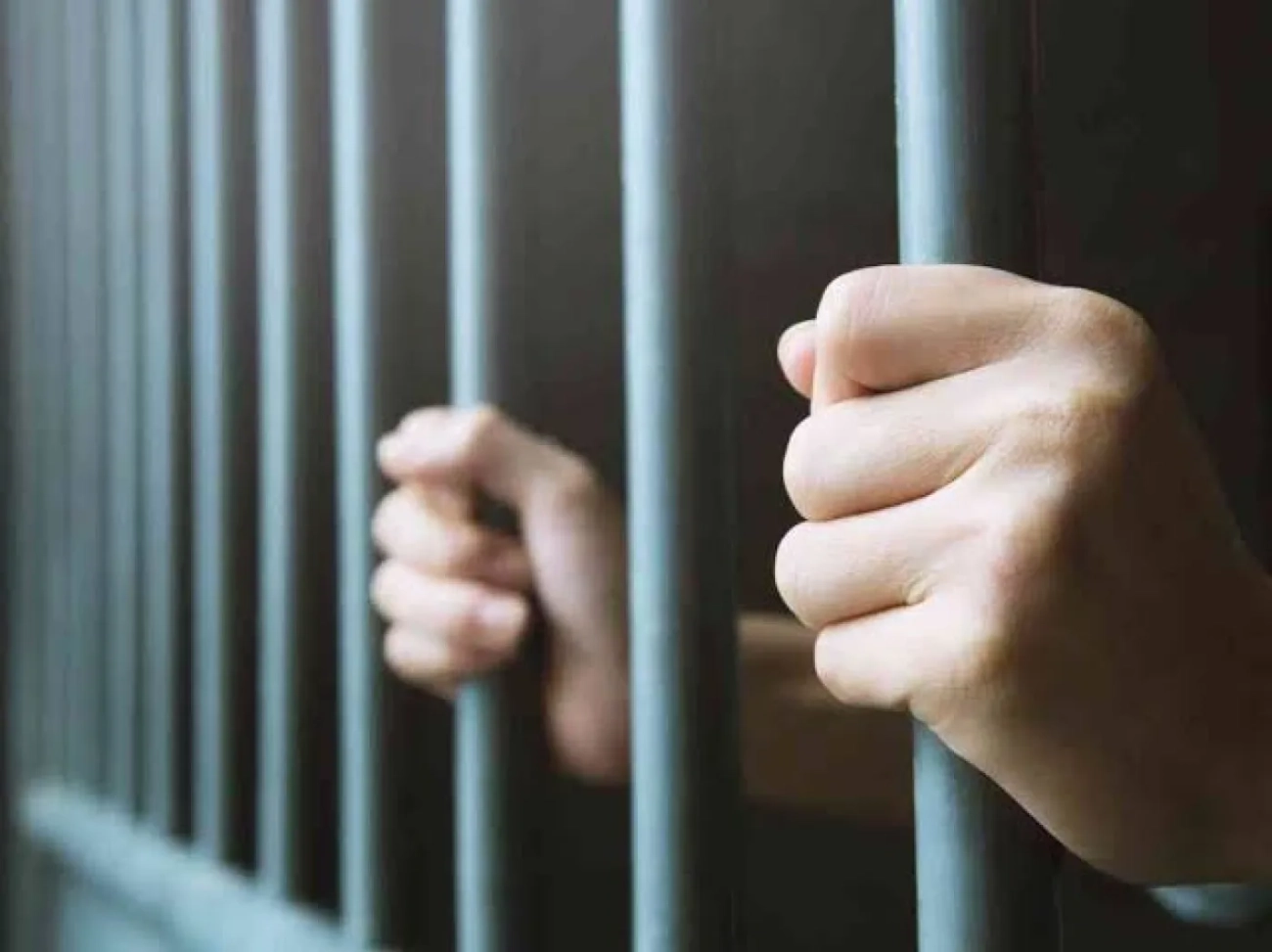 توقيف شقيق عضو بمجلس الأعيان وأحد أقاربه بعد التهجم على مدير مستشفى